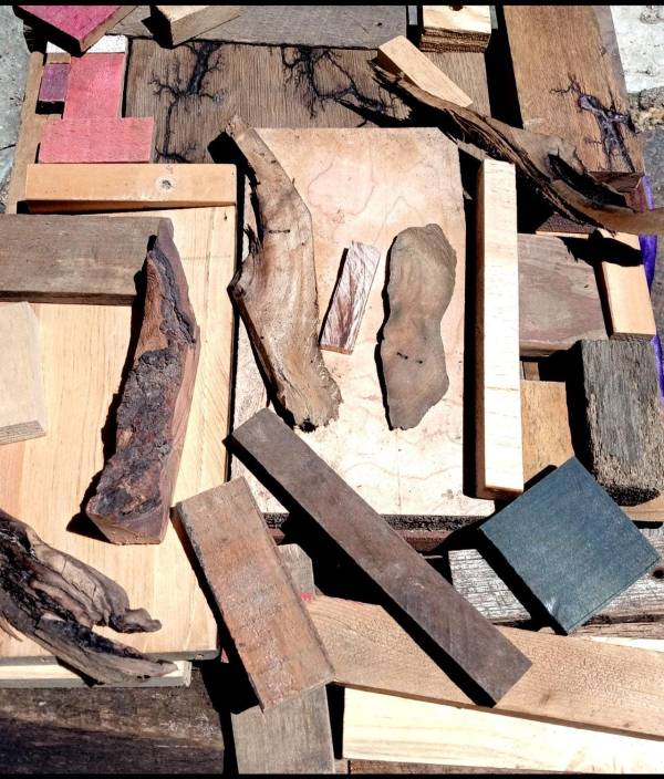 Reclaimed Wood Scrap Box: Mixed Hardwood Bundle
