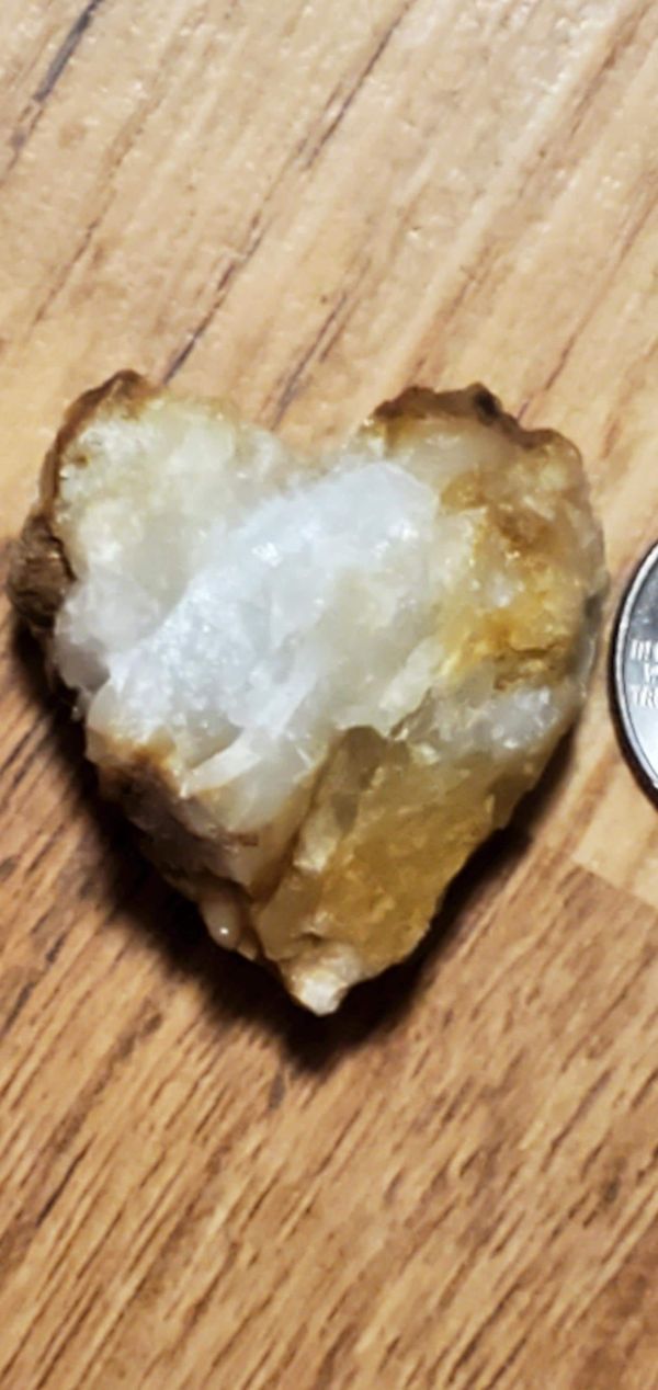 Naturally shaped heart gold ore